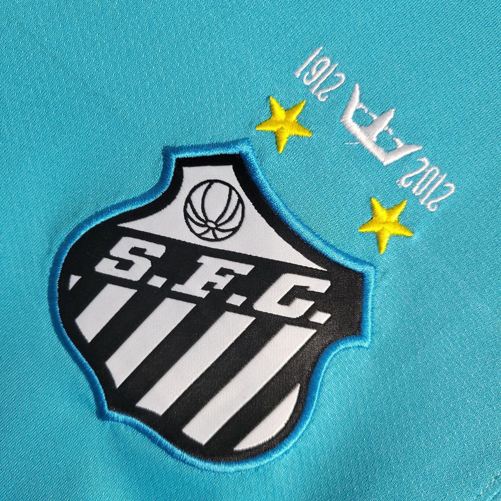 2_88b2795f-38c0-4959-80bb-6018eeff7b08.jpg Santos third 12/13 Retro - Retro Football Shirt, view 4