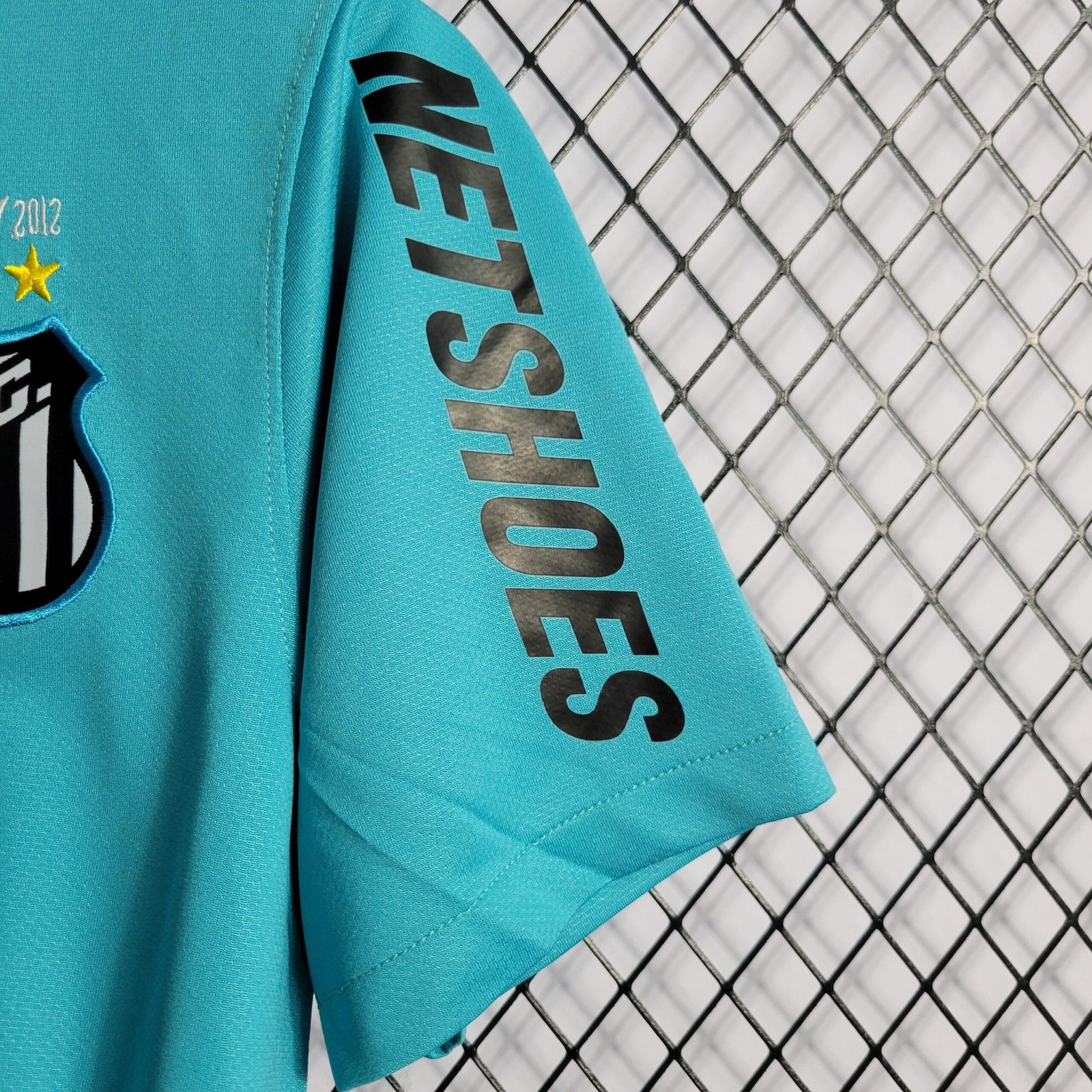 3_31768376-605f-488c-8311-8231e6c60cbc.jpg Santos third 12/13 Retro - Retro Football Shirt, view 6
