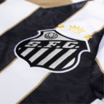 CAMISETASANTOSII2425HOMBRE_2_78d3ab64-229d-47cf-b40a-77e9e594c0d6.png