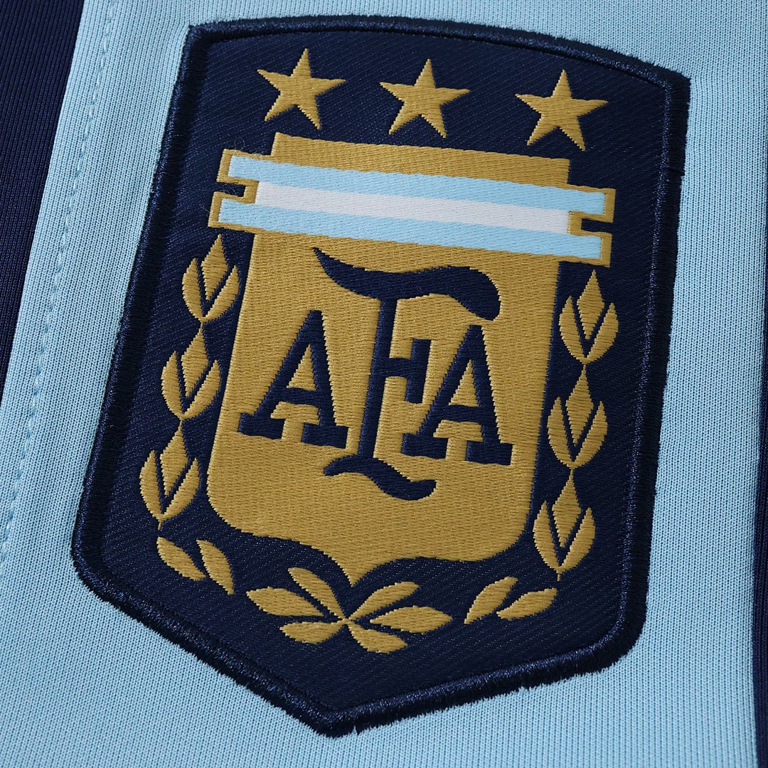 big_3_3772da8b-c9a0-4e13-8e1d-00662e6cf8e1.jpg Argentina Sweatshirt II World Cup 2026 - Retro Football Shirt, view 5