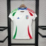 italy-24-25-woman-euro-away-807.jpg