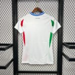 italy-24-25-woman-euro-away-807.jpg