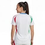 italy-24-25-woman-euro-away-807.jpg